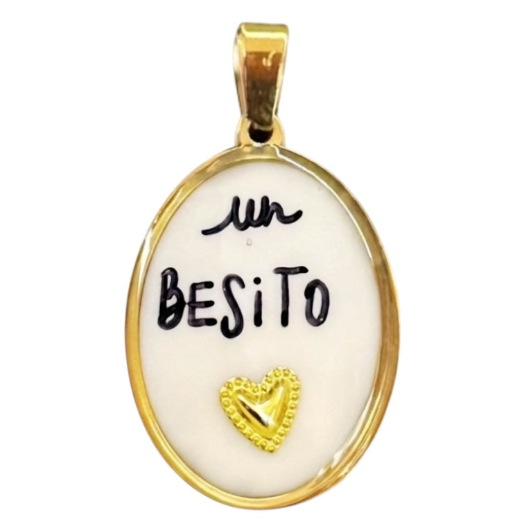 Ciondolo Un Besito